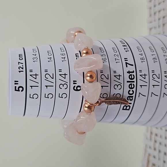 Handmade rose quartz stretch bracelet - Picture 3 of 3